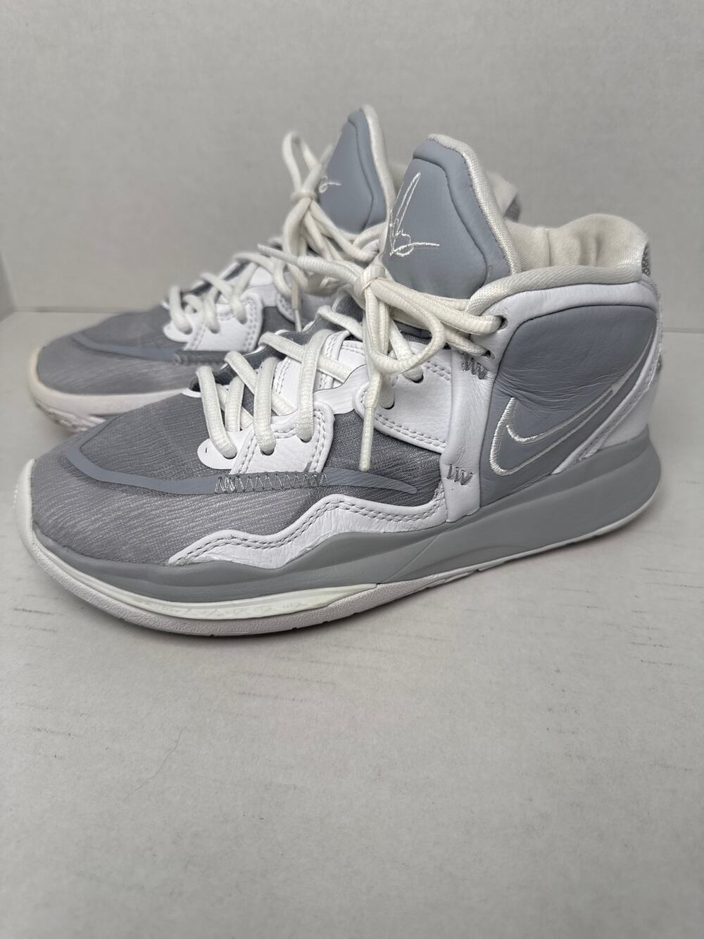 Nike Kyrie Infinity TB Shoes Mens 5 Wolf Grey Sneakers DO9616-001